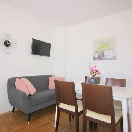 Ferienwohnung Andrea Mit Meerblick, Balkon Mit Gartenmobeln, Strandnah, Ruhige Lage Apartment
