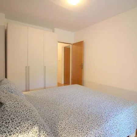 Ferienwohnung Andrea Mit Meerblick, Balkon Mit Gartenmobeln, Strandnah, Ruhige Lage Apartment