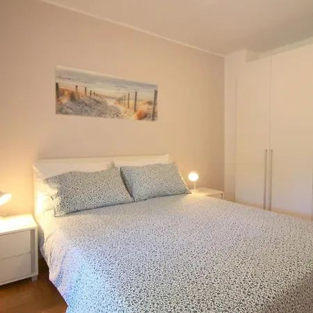 Ferienwohnung Andrea Mit Meerblick, Balkon Mit Gartenmobeln, Strandnah, Ruhige Lage