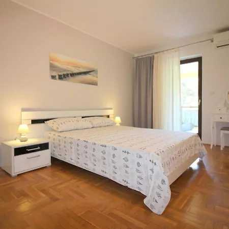 Apartment Ferienwohnung Andrea Mit Meerblick, Balkon Mit Gartenmobeln, Strandnah, Ruhige Lage