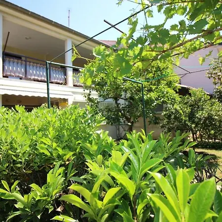Ferienwohnung Andrea Mit Meerblick, Balkon Mit Gartenmobeln, Strandnah, Ruhige Lage